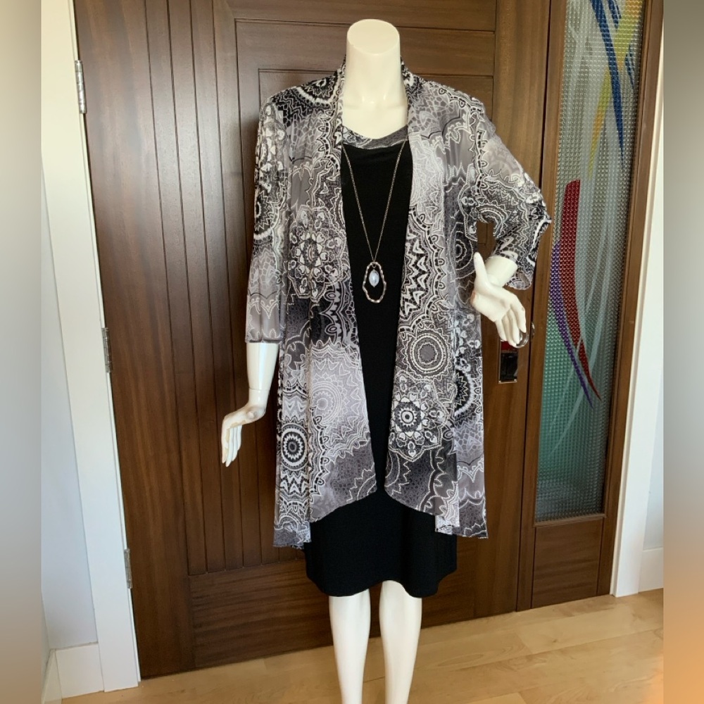 LAURA 2 pce Dress & Jacket, Black & White, Sz 16
